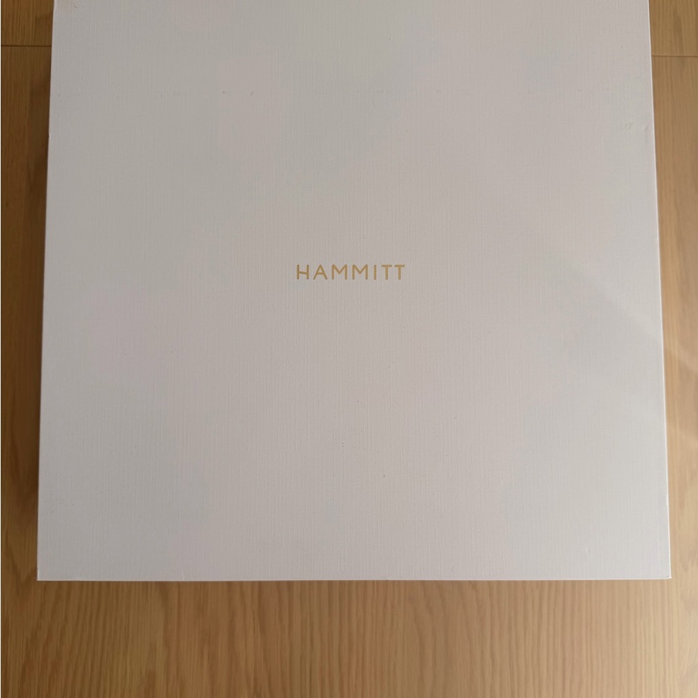 Hammitt VIP Lrg in Navy/Gold - Picture 8 of 8